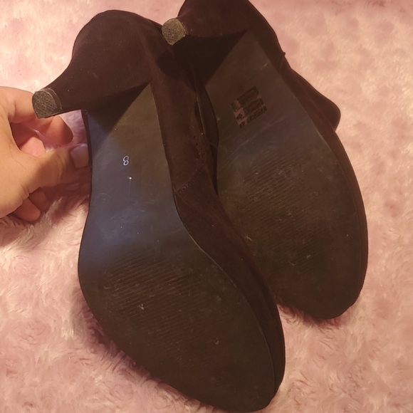 Black high heeled shoes - Picture 4 of 4